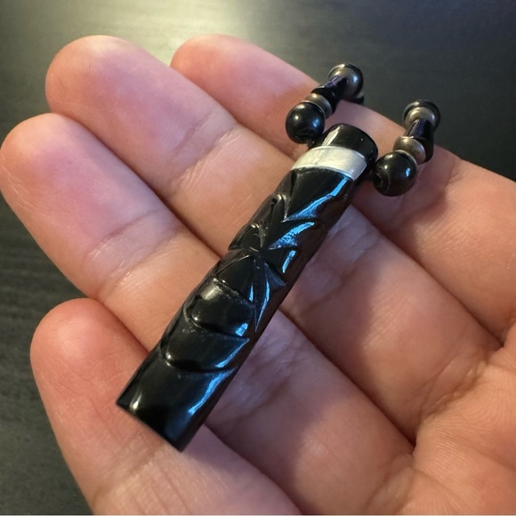 ⚜️3 for $30⚜️ Monochrome Textured Bar Pendant Necklace (Black and White) - Picture 10 of 10